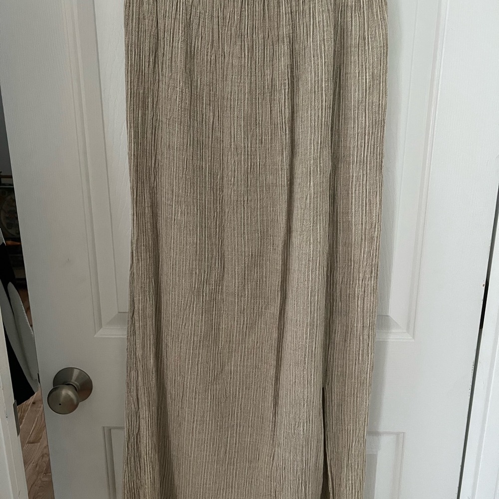 Women’s size L lightweight Rouched maxi skirt Staples brand elastic waist